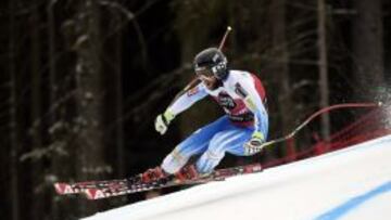 Travis Ganong durante su descenso.