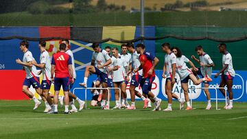 DONAUESCHINGEN (ALEMANIA), 11/07/2024.- Los jugadores de la selección española durante el entrenamiento realizado este jueves en su cuartel general de Donaueschingen, donde el combinado prepara el partido de la final de la Eurocopa 2024 que disputarán ante la selección de Inglaterra el próximo domingo en el Olympiastadion de Berlín. EFE/J.J. Guillén
