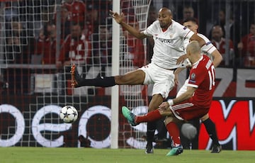 N'Zonzi y Robben.