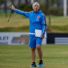 México le da las respuestas a Pékerman para la Selección