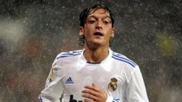 <b>TITULAR.</b> Ozil era una de las estrellas del Werder y ahora es titular en el Real Madrid.
