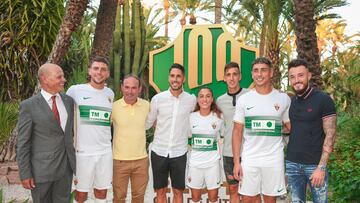 El Elche presenta su nueva camiseta con la franja del Centenario y toques dorados