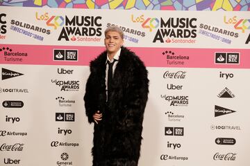 Elio Leiros, posando en el photocall de Los40 Music Awards.