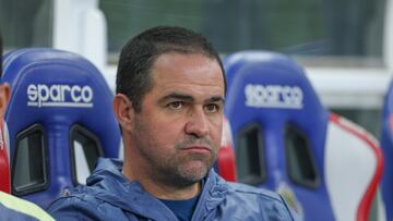 Andre Soares Jardine head coach of America during the 11th round match between Guadalajara and America as part of the Liga BBVA MX, Torneo Clausura 2025 at Akron Stadium, on March 08, 2025 in Guadalajara, Jalisco, Mexico.