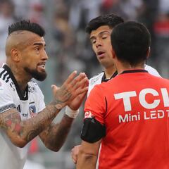 Investigan a Vidal y a otros jugadores de Colo Colo tras incidente en un bar de Vitacura