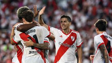 River se da un festín ante Vélez con hat-trick de Borja