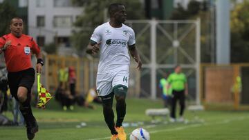 El delantero Carmelo Valencia en un partido de Equidad en la Liga &Aacute;guila II-2017