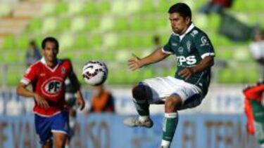 David Pizarro actuó durante todo el partido contra La Calera.