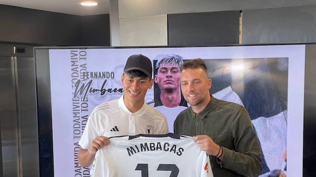 Fernando Mimbacas debuta con el Burgos cuatro meses después de su llegada