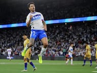 Futbol, Universidad Catolica vs Everton
Fecha 7, Liga de Primera 2026.
El jugador de Universidad Catolica Fernando Zampedri, izquierda, celebra un gol contra Everton durante un partido de primera disputado en el estadio Claro Arena en Santiago, Chile.
14/03/2026
Felipe Zanca/Photosport
Football, Universidad Catolica vs Everton
7tst turn, 2026 First division league.
Universidad CatolicaÕs player Fernando Zampedri, left, celebrates his gol against Everton during a first division match at the Claro Arena stadium in Santiago, Chile.
14/03/2026
Felipe Zanca/Photosport