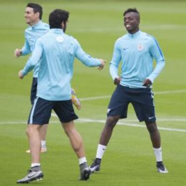 Aduriz y sus dos escuderos miden a un Málaga tocado