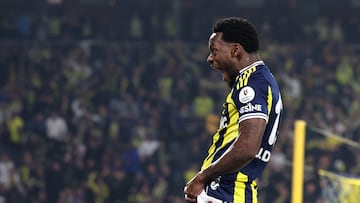 Jhon Durán, figura en el clásico ante Galatasaray