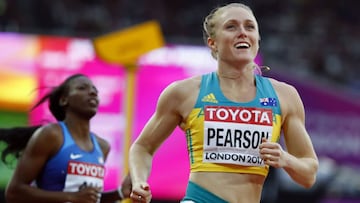 Pearson affirms comeback by coasting into 100m hurdles final