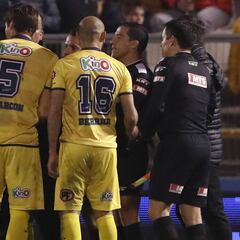 Las polémicas arbitrales marcaron la primera fecha del torneo