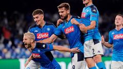 Napoli y Chucky Lozano vencen al Liverpool en Champions League