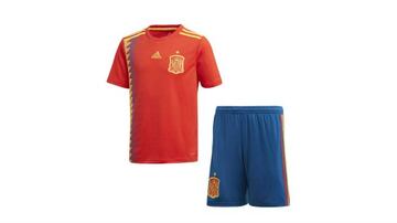 La nueva equipación de la Selección Española de Fútbol apuesta por el rojo, el amarillo y el azul como colores principales