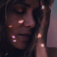 Halle Berry arrasa en las redes con un 'topless' y un aplaudido mensaje