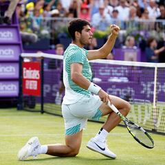 Alcaraz gana a Rinderknech en un curso intensivo hacia Wimbledon