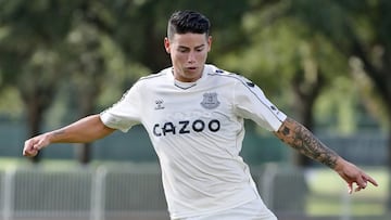 James Rodr&iacute;guez en un entrenamiento del Everton