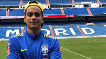 El centrocampista brasile&ntilde;o del Flamengo, Reinier Jes&uacute;s Carvalho, en el Santiago Bernab&eacute;u.