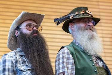 Un clásico. No les hace falta ningún tipo de diseño para imponer, ya que ellos apuestan por la longitud y la densidad de sus barbas.