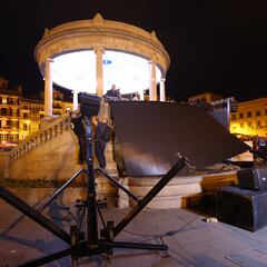 Susto en Pamplona por caída de una de las pantallas gigantes