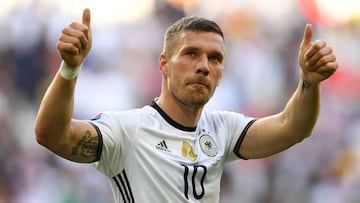 Lukas Podolski abandona la selección alemana