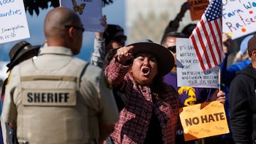 Migrantes protestan en Estados Unidos.