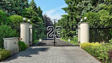 The former Bulls star’s Highland Park estate features nine bedrooms, a basketball court, and an eye-watering nightly price tag.