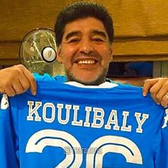 Maradona, con Koulibaly: "Yo también sufrí racismo en Italia"