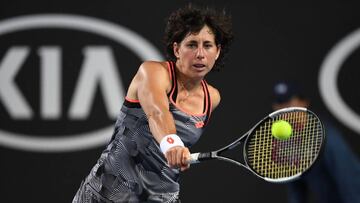 Carla Suárez lucha tocada y cae ante la emergente Yastremska