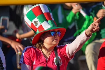 Action photo of action during the match Mexico vs Trinidad and Tobago, corresponding to the Final Hexagonal during the CONCACAF Qualifying rounds for the 2018 FIFA World Cup Russia, at Alfonso Lastras Stadium
Foto de accion durante el partido Mexico vs Trinidad y Tobago, correspondiente al Hexagonal Final durante las Eliminatorias de la CONCACAF rumbo a la Copa Mundial de la FIFA Rusia 2018, en el Estadio Alfonso Lastras, en la foto: Fans
06/10/2017/MEXSPORT/Isaac Ortiz.