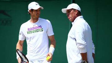 Ivan Lendl conversa con Andy Murray durante un entrenamiento en Wimbledon.