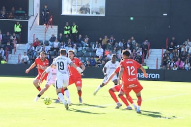 Aprobados y suspensos del Ceuta: ‘El superferry’ vuelve a coger carrerilla