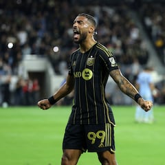 Denis Bouanga reta a Messi