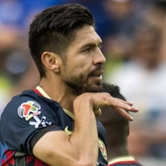 Oribe Peralta trae de cliente al Cruz Azul