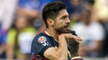 Oribe Peralta trae de cliente al Cruz Azul