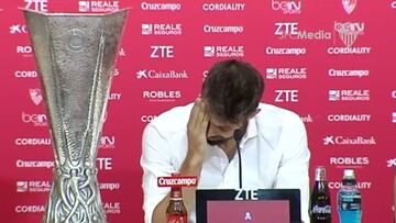 La emotiva despedida de Coke arropado por el equipo: "Siempre llevaré al Sevilla en mi corazón"