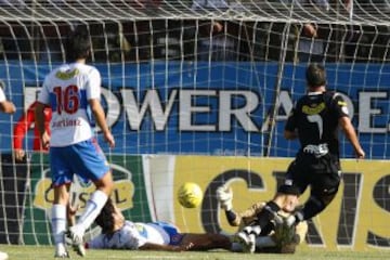 Después de empezar ganando la final de vuelta en Santa Laura con gol de Rodrigo Valenzuela, Colo Colo se lo dio vuelta y se quedó con el título del Clausura.