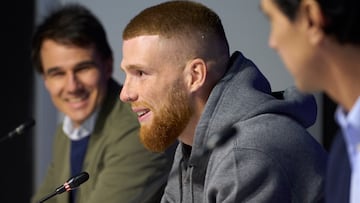 Presentación de Carlos Vicente.