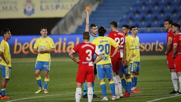 Las sanciones le complican la vida a Francisco