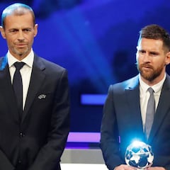 El Barça se consuela: Messi mejor delantero, De Jong mejor medio