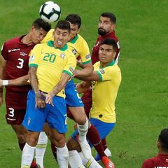 Brasil se atasca ante Venezuela que sueña con los cuartos