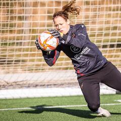 El Levante ficha a Maria Korenciova y la Real a Jensen