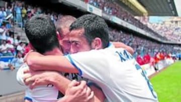 <b>REPETICIÓN. </b>Los jugadores del Tenerife han repetido alegrías así en 43 ocasiones en esta campaña.