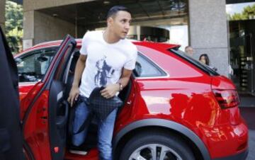 Llegada de Keylor al hotel en Madrid.