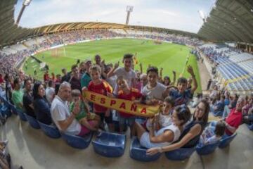 Gran ambiente durante el entrenamiento de la selección. 