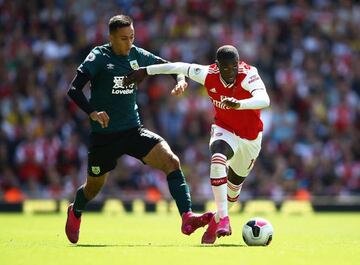 Nicolas Pépé in action against Burnley