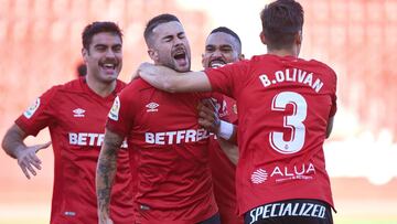MALLORCA, SPAIN - APRIL 11: Dani Rodriguez of Mallorca celebrates after scoring his team's first goal during the Liga Smartbank match betwen RCD Mallorca and CD Lugo at Estadi de Son Moix on April 11, 2021 in Mallorca, Spain. (Photo by Cristian Truji
