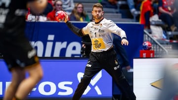 Gonzalo Pérez de Vargas saca un contragoipe.